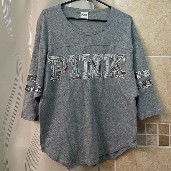 PINK Victoria's Secret Tops - Victoria’s Secret PINK Gray 3/4 Sleeve Top Size XS
